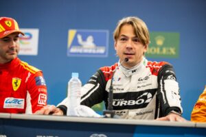 Augusto Farfus disputa 500 Milhas SCHADEK de Kart Granja Viana com a Car Racing ao lado da filha, Vicky Farfus