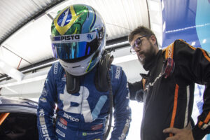 Stock Car: Felipe Baptista anota terceiro tempo após atividade de quinta-feira em Cascavel com o banco BV