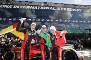 TV Gazeta traz entrevista com Felipe Nasr, tricampeão das 24h de Daytona, no Momento Velocidade