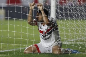 O peso de desperdiçar pênaltis no São Paulo!