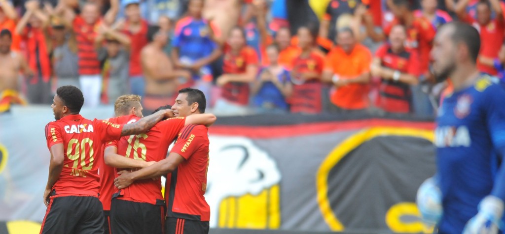 Campeonato Brasileiro da Série A 2015 – Sport (PE) x Corinthians (SP) – Local: Arena Pernambuco – São Lourenço da Mata – PE - Data: 29-11-2015 - Foto: Aldo Carneiro