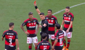 Expulsão de Carrascal na final da Supercopa foi justa