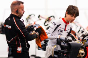 Francisco Rocha tem bons resultados nas classificatórias na abertura do Europeu de Kart