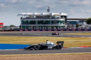 Pedro Clerot mira corridas de recuperação na etapa da Inglaterra da F3