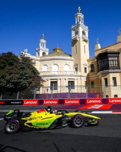 Com ultrapassagem na última volta em Baku, Rafael Câmara assume liderança da F2