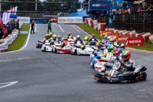 Com prova de 3h na Pro 500, Copa São Paulo de Kart Granja Viana realiza penúltima etapa