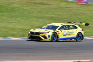 GAZOO Racing sobe no pódio da Stock Car com Thiago Camilo em Cascavel