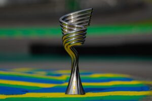 Som dos carros inspira troféu do GP São Paulo de F1