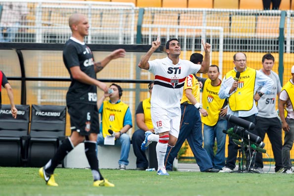São Paulo e Corinthians pela trigésima oitava rodada do Brasileirão 2012 - Foto: Fernando Dantas/Gazeta Press