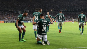 Muitas vezes é falta de caráter...