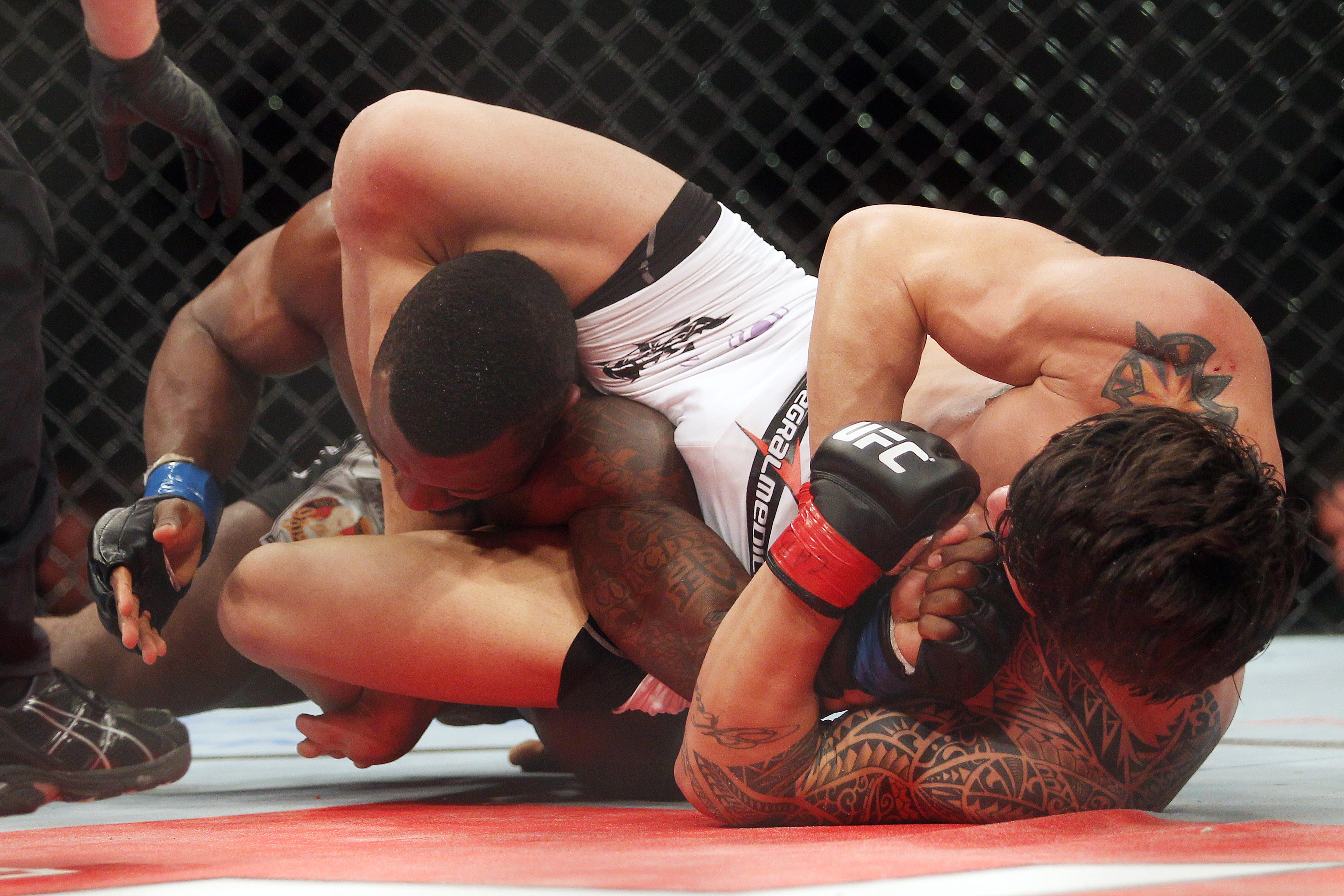Érick Silva vem de vitória no UFC por finalização - Gaspar Nóbrega - Inovafoto