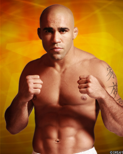 Brasileiro é novo contratado do maior evento de kickboxing do mundo - Divulgação DREAM