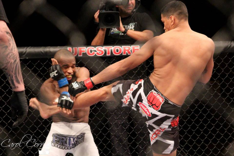 Leandro Buscapé (esquerda) faz estréia em evento paulista - Ana Carolina/Gazeta Press