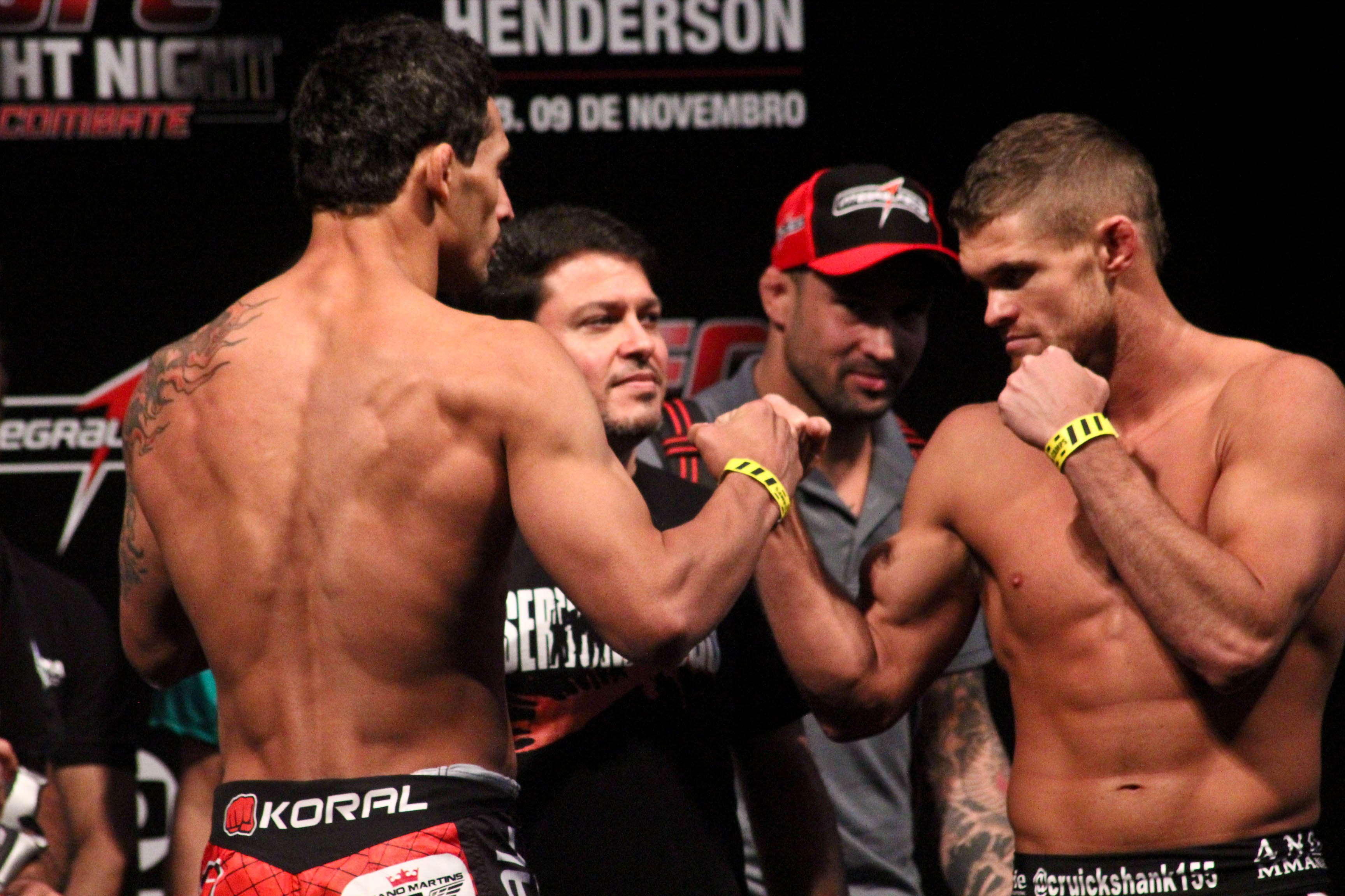 Adriano Martins mostra vontade em estréia no UFC neste sábado - Ana Carolina/Gazeta Press