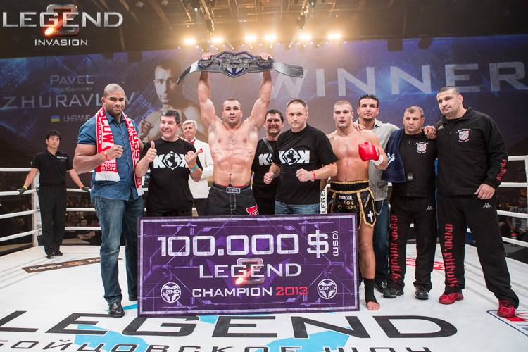 Zhuravlev conquista título com performances contundentes - Divulgação LEGEND/Ben Pontier