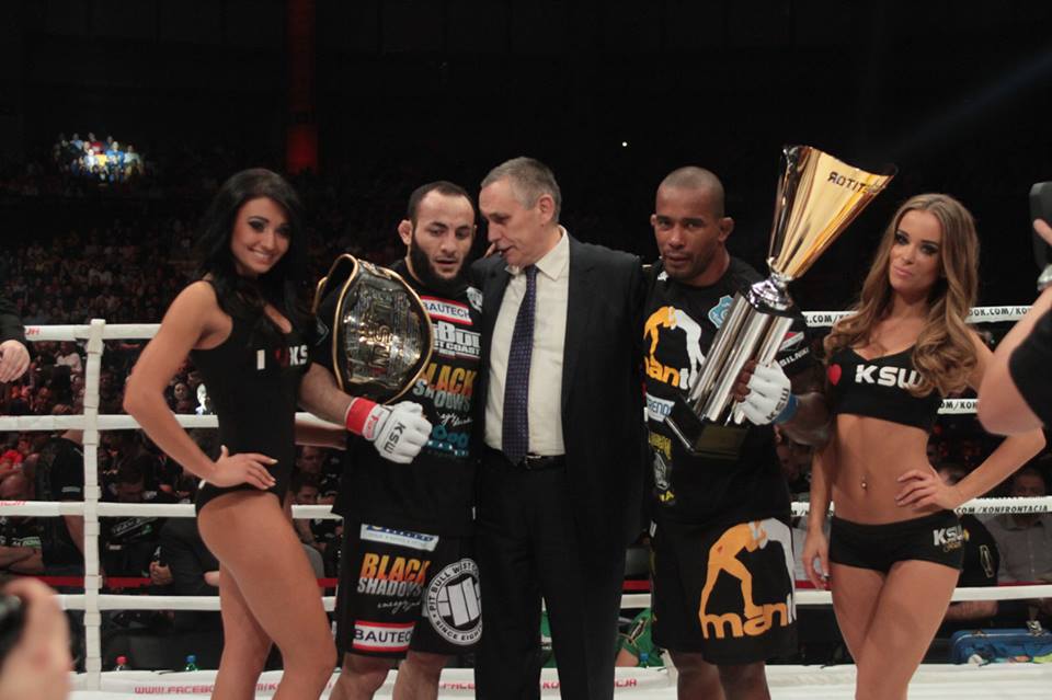 Saidov domina Acácio e mantém cinturão - Divulgação KSW