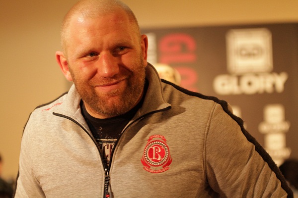 Russo Kharitonov enfrentou francês Le Banner - Bruno Massami