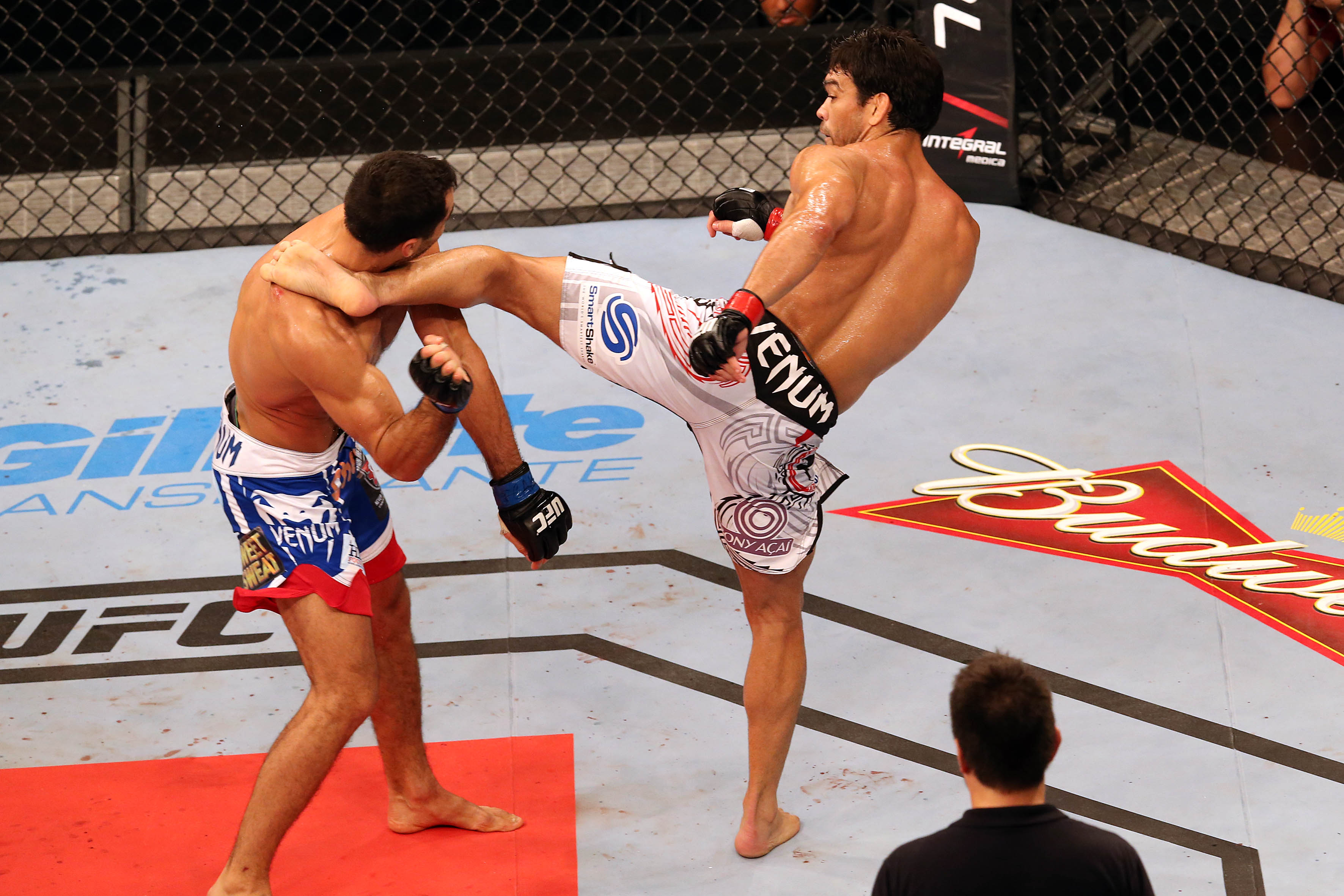 Lyoto trabalha chutes para vencer armênio Mousasi - Wagner Carmo/Inovafoto