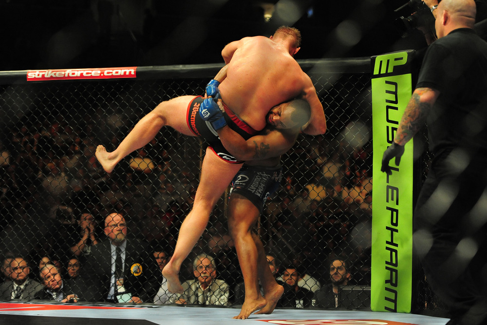 Daniel Cormier fica sem combate para evento de próximo de semana que vem - Divulgação Strikeforce/Esther Lin