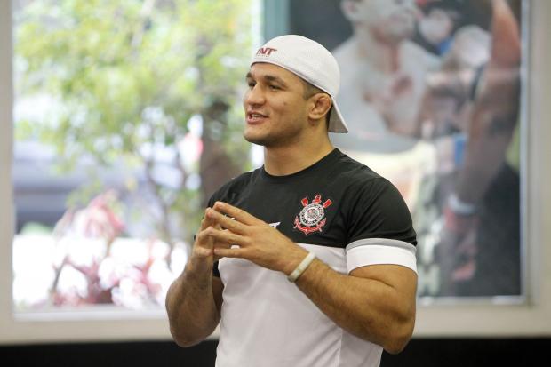 Júnior Cigano faz luta principal do UFC em São Paulo - Fernando Prass/Gazeta Press