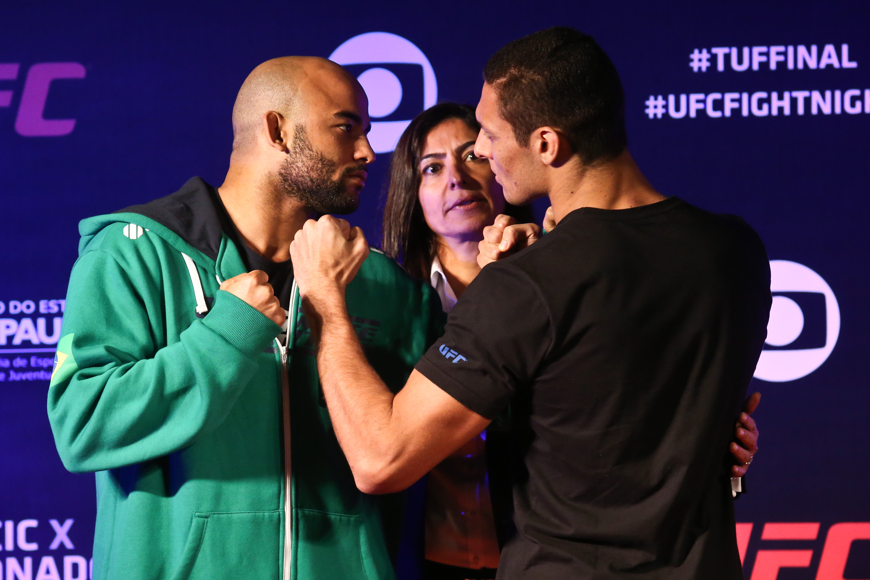 Warlley Alves e Marcio Lyoto se encaram antes de final - Wander Roberto/Inovafoto