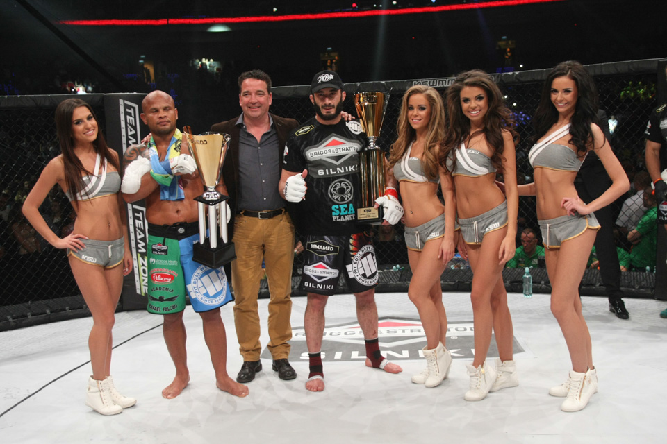 Evento teve participação brasileira de Maiquel Falcão e Charles Andrade - Divulgação KSW/Sebestian Rudnicki