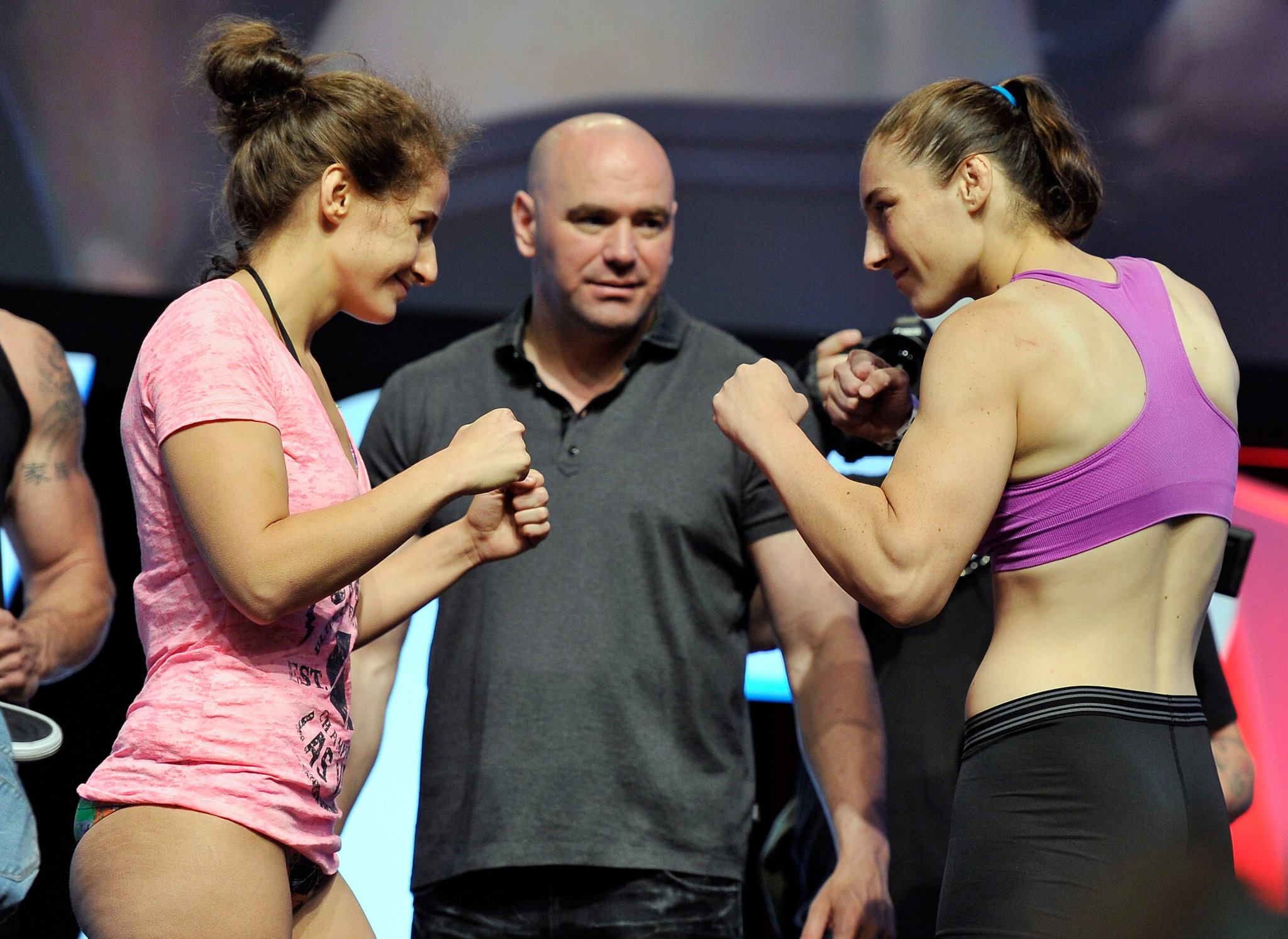 Alexis Dufresne (direita) é atleta de Ricardo e estréia no UFC neste domingo - Divulgação UFC/Josh Hedges