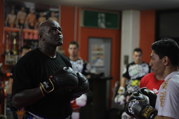 Ernesto Hoost faz segunda luta após retorno - Bruno Massami