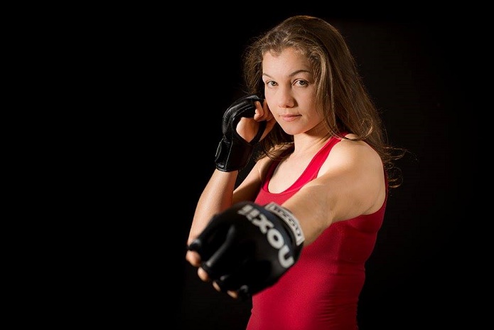 Pronta, Julie Werner quer mostrar sua força e fazer grande luta no XFC - Divulgação