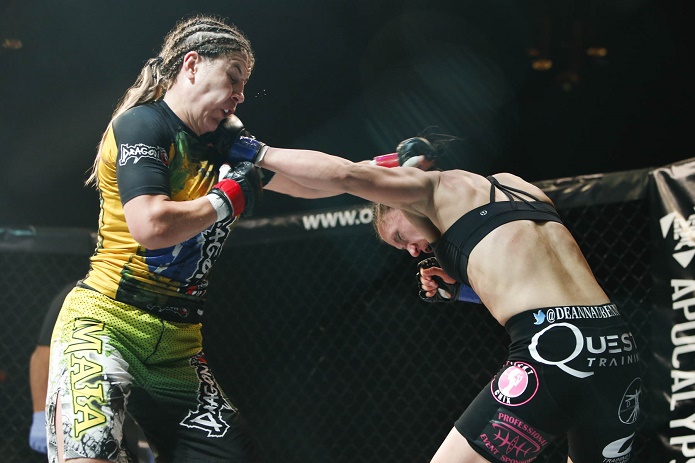 Jennifer (esquerda) sofre derrota em retorno ao Invicta - Divulgação/Esther Lin