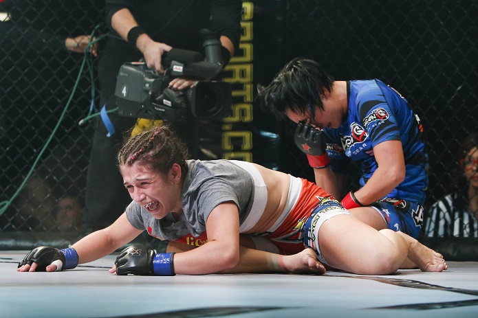 Hérica Tibúrcio (esquerda) concorre como melhor atleta feminina - Divulgação/Esther Lin