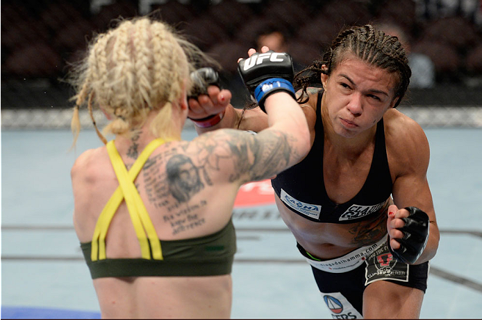 Claudinha enfrenta dura adversária em busca de chance pelo cinturão - Divulgação UFC