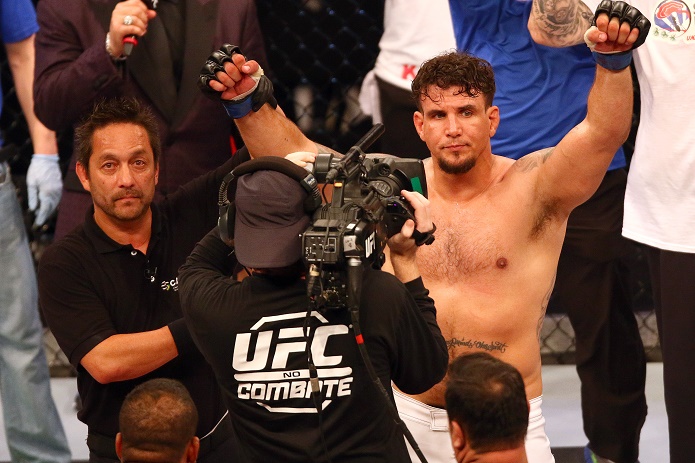 Frank Mir brilha e silencia público em Porto Alegre - Lucas Uebel/Inovafoto