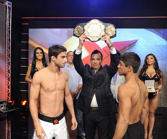 Puro Osso enfrentou Bruno Macaco pelo cinturão inaugural do XFC - Divulgação/Marcelo Franco/Fusion Photography