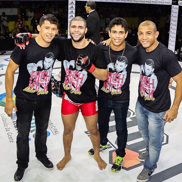 Lutador mineiro quer brilhar no Shooto neste domingo - Divulgação
