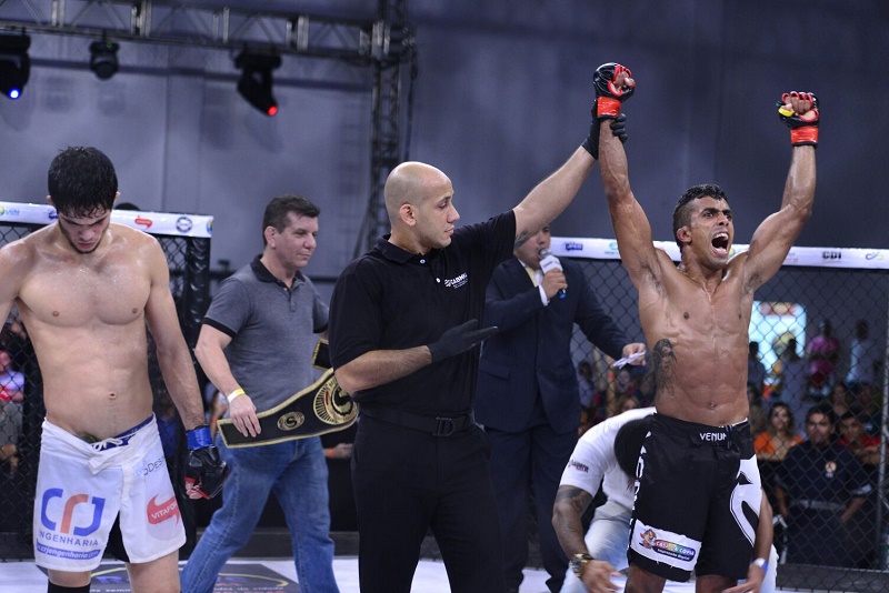Rafael Sobral é novo campeão do Shooto - Divulgação/Eder Mota