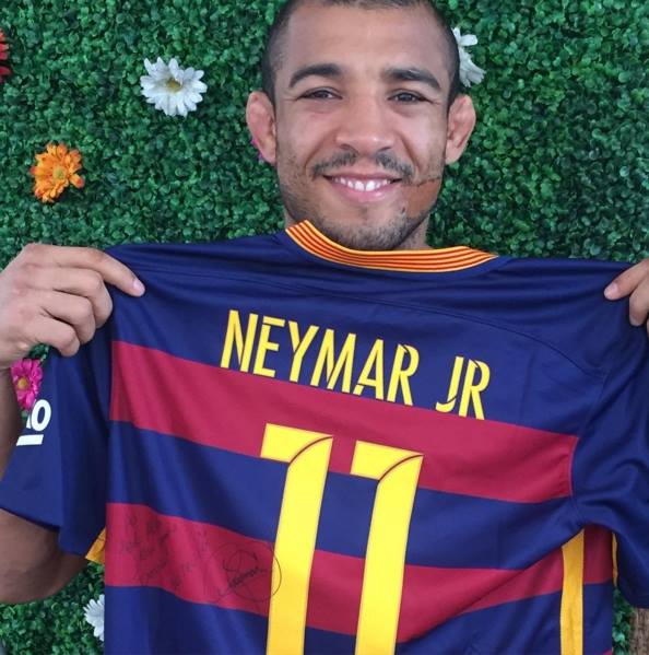 Aldo parabeniza Neymar por indicação á Bola de Ouro - Reprodução