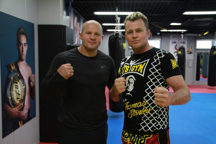 Wand quer duelo contra Fedor (esquerda) no Rizin - Bruno Massami
